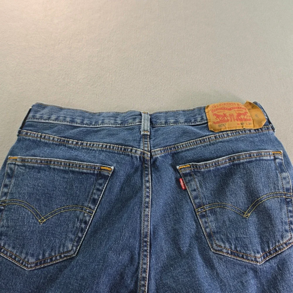 Levis 501 Original Fit Mens Blue Denim Straight Leg Button Fly Jeans 34x30